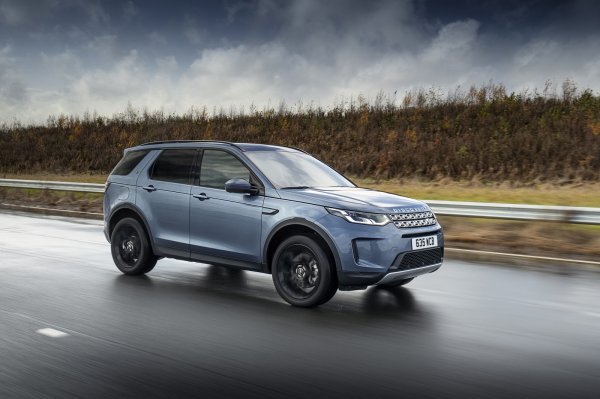 Land Rover Discovery Sport P300e PHEV