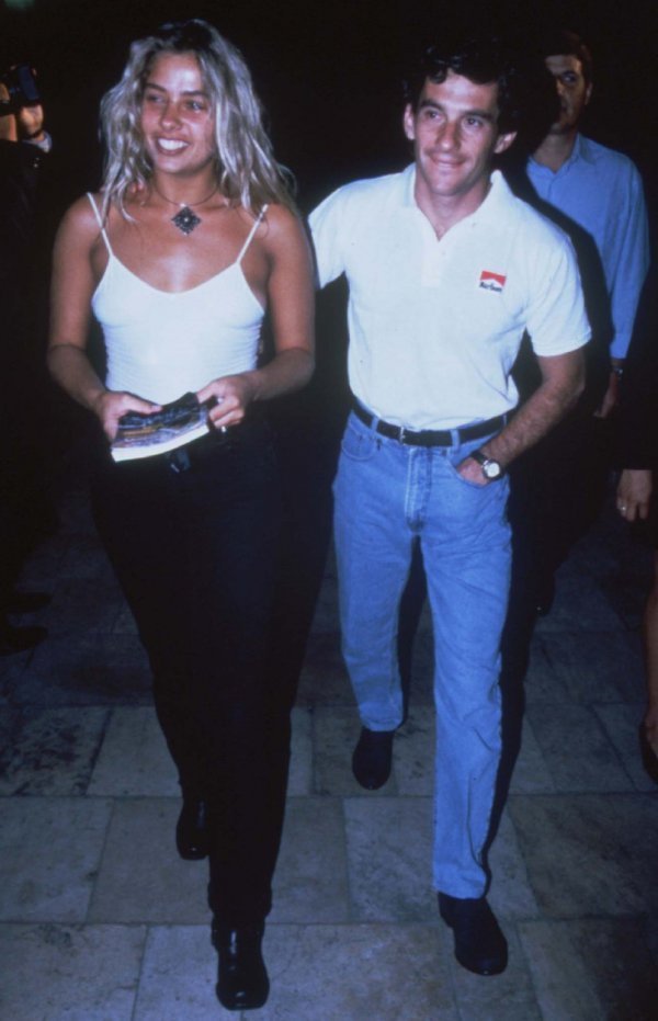 Ayrton Senna i djevojka Adriane Galisteu snimljeni 1994.
