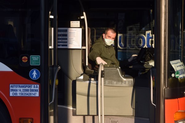 Šibenski autobusi krenuli s prvom vožnjom uz mjere dezinfekcije i higijene