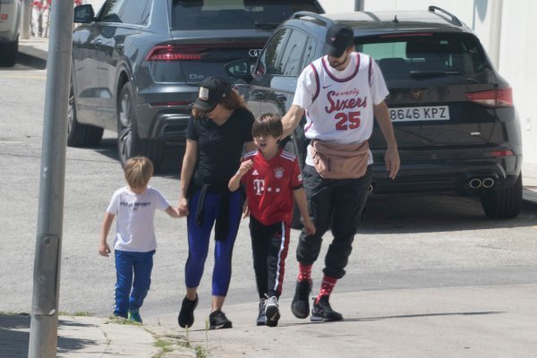 Shakira i Gerard Pique s djecom