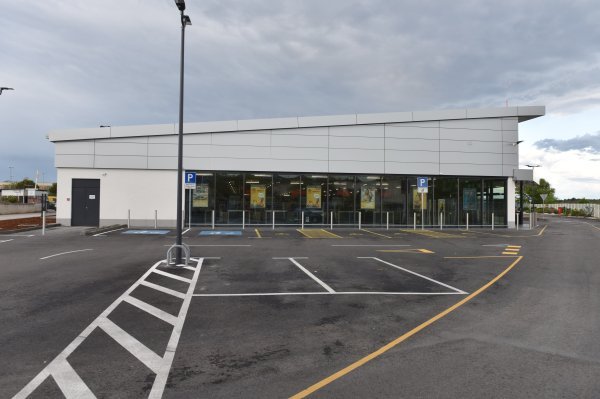 Odlukom Stožera, koja je izazvala dosta prijepora, nedjelja je neradni dan za sve trgovine