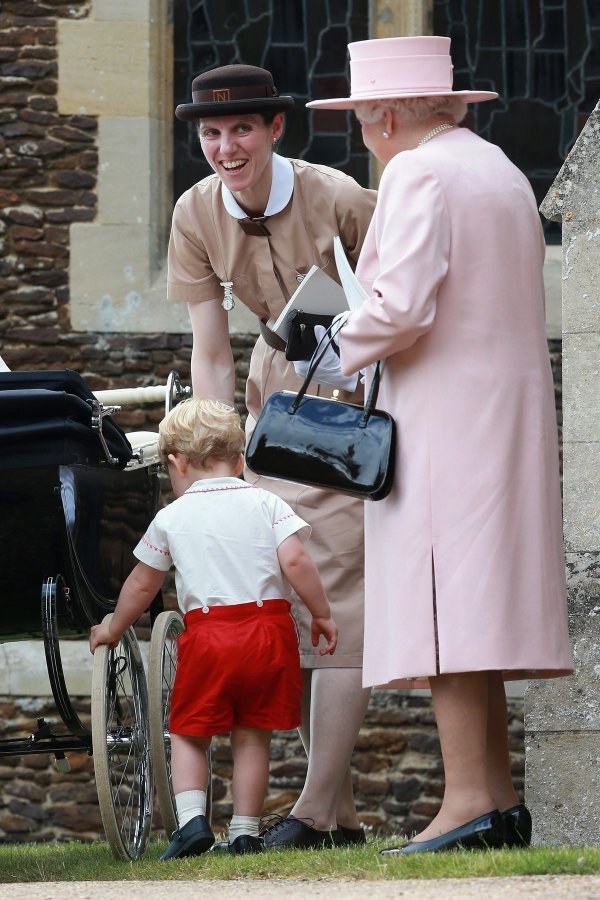 Dadilja Maria Teresa Turrion Borrallo, princ George i kraljica Elizabeta II