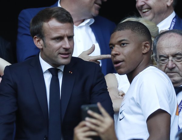 Emmanuel Macron i Kylian Mbappe