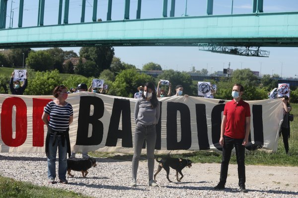 Udruga Siget, inicijativa Zagreb te zove, Zelena akcija i Pravo na grad: prosvjed protiv Bandića