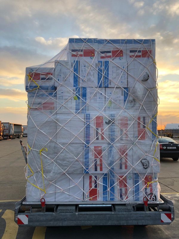 Medicinska oprema iz Šangaja