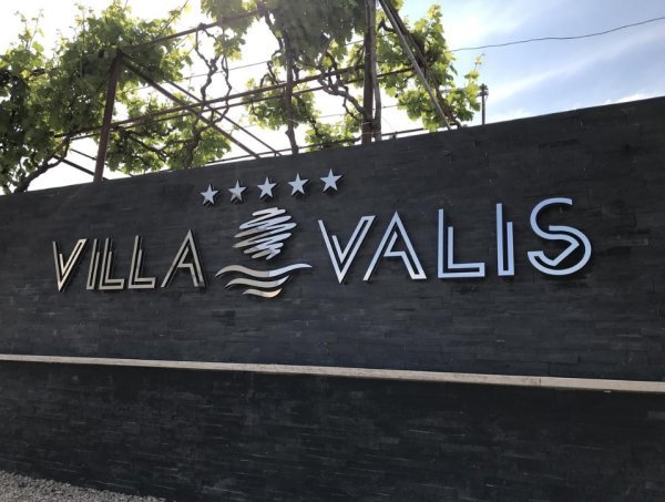 Vila Valis