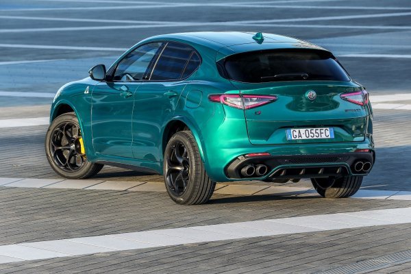 Alfa Romeo Stelvio Quadrifoglio (MY20)