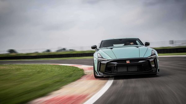 Nissan GT-R50 by Italdesign - konačna proizvodna verzija