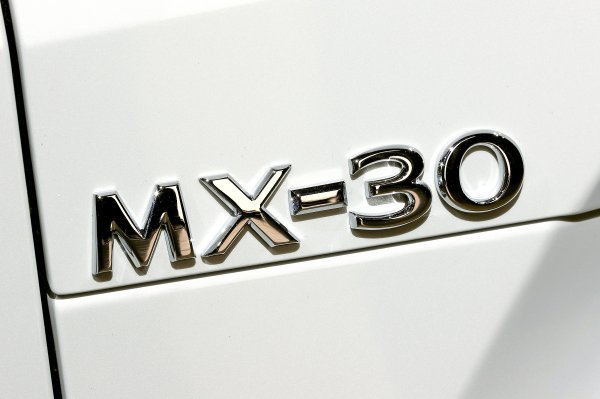Mazda MX-30 je prvi potpuno električni automobil japanskog proizvođača