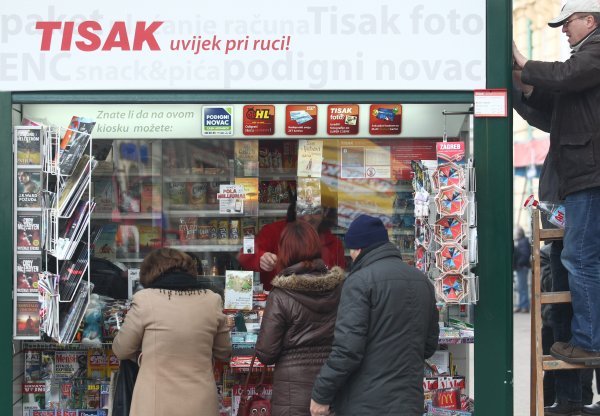 U cijelom su Zagrebu radile možda samo tri trafike, one na kolodvorima i jedna na Trgu