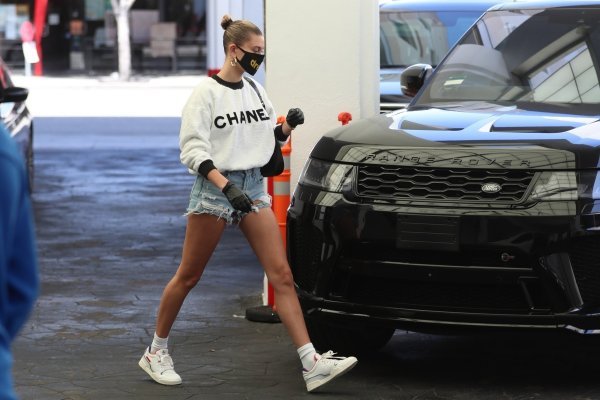 Hailey Bieber