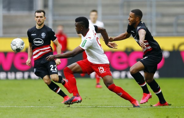 Köln (Jhon Cordoba) - Fortuna Dusseldorf (Kevin Stoger)