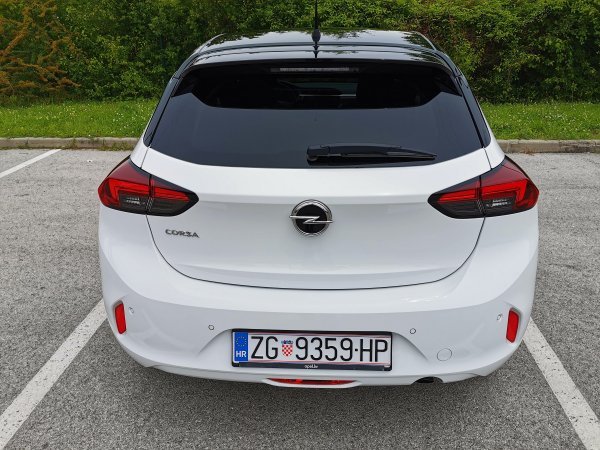 Opel Corsa Elegance D1.5 DT MT6