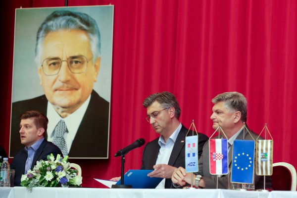 Vinkovci: Plenković na Županijskom odboru HDZ-a Vukovarsko-srijemske županije