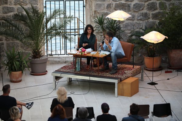 U Art radionici Lazareti predstavljena nova zbirka pjesama Staše Aras