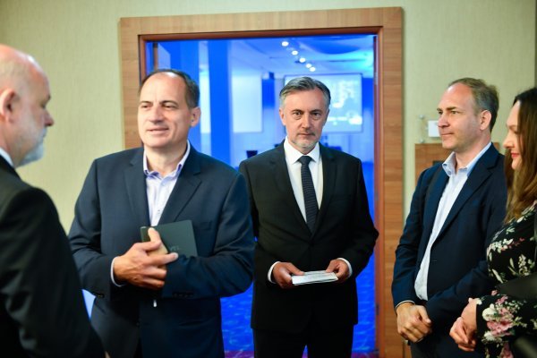 Slaven Dobrović, Miroslav Škoro i Stjepo Bratulica