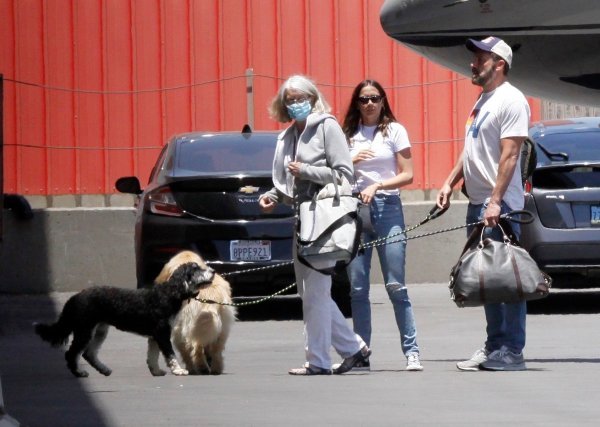 Ben Affleck, mama Christine, Ana de Armas