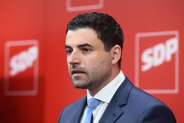 Davor Bernardić
