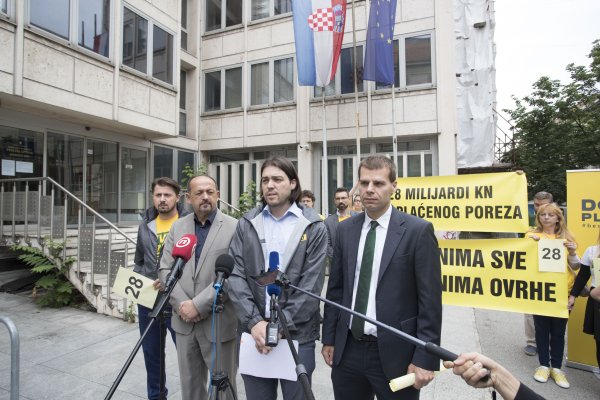 Prosvjed i konferencija za medije