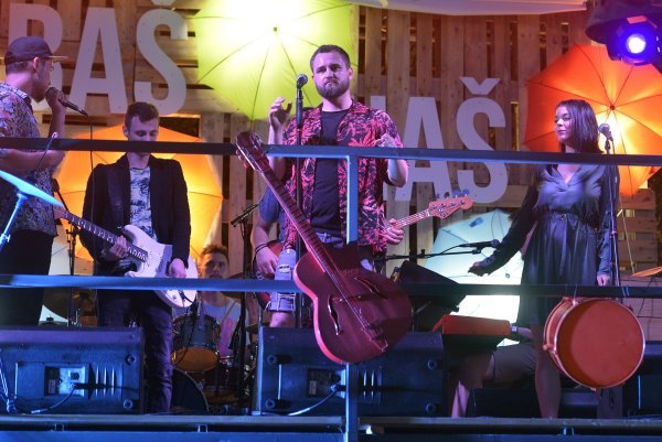 Otvoren Baš Naš festival