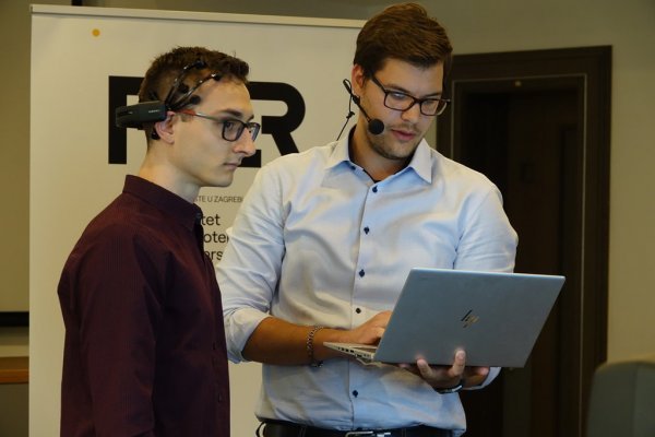 Frano Rajič i Kristijan Lucijetić na demo danu startup inkubatora SPOCK