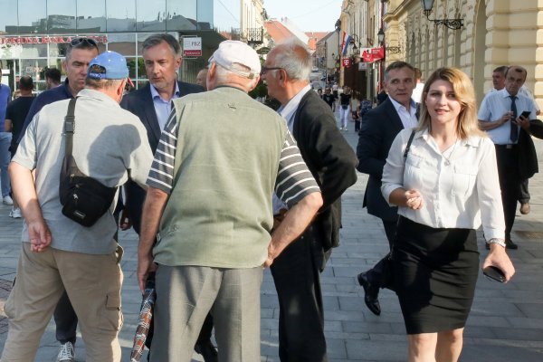 Miroslav Škoro u sklopu predizborne kampanje posjetio je Vukovar