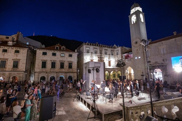 Dubrovnik: Koncert povodom Svjetskog dana glazbe i prvog dana ljeta ispred crkve Sv. Vlaha