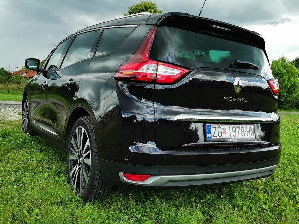 Renault Grand Scénic Initiale Paris Blue dCi 150 EDC