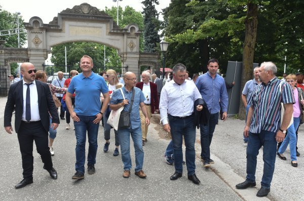 Zagreb: Predstavnici Restart koalicije u Maksimiru su se družili s građanima
