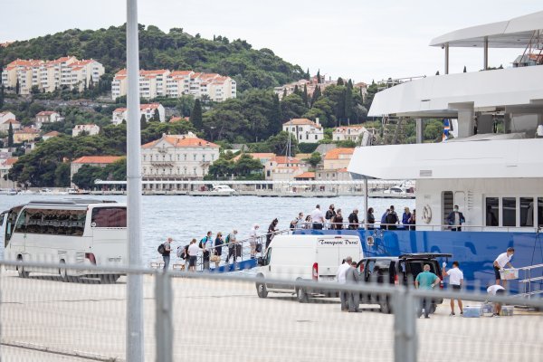 Jahta Queen Miri u Dubrovniku