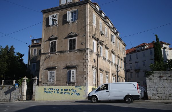 Grafit mržnje usmjeren prema Novaku Đokoviću osvanuo u Splitu