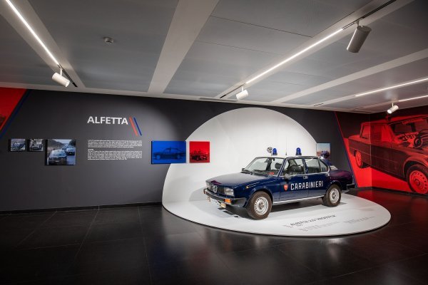 Alfa Romeo 'u uniformi'