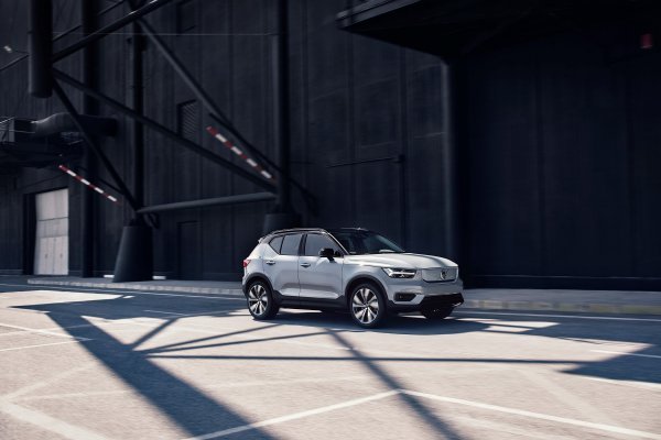 Volvo XC40 Recharge P8 AWD