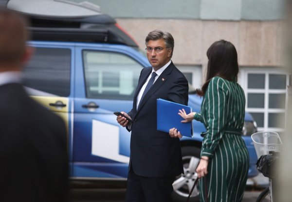 Dolazak Bernardića i Plenkovića na sučeljavanje na RTL televiziju
