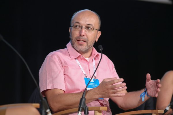 Krešimir Macan, politički analitičar