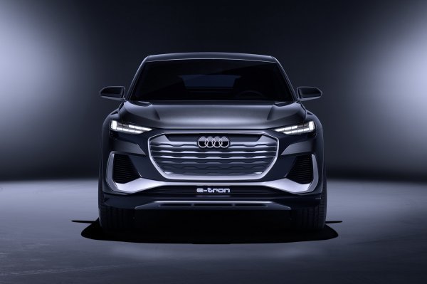 Audi Q4 Sportback e-tron concept