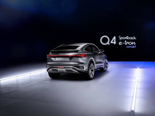 Audi Q4 Sportback e-tron concept