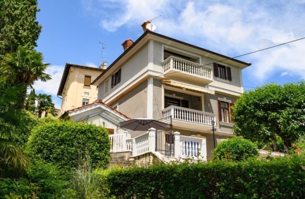 Apartmani Villa Salona