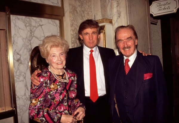 Donald Trump s roditeljima 1994.