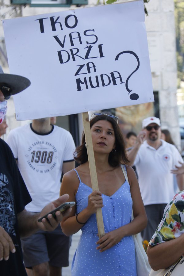 Prosvjed u Makarskoj