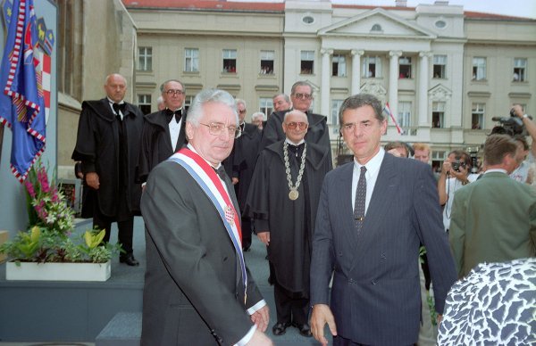 Franjo Tuđman, Žarko Domljan i ustavni suci nakon inauguracije prvog hrvatskog predsjednika