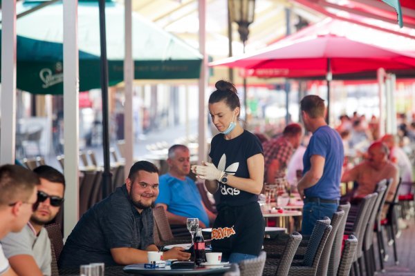 Hrvatska je svoj rast dominantno bazirala na uslužnim djelatnostima