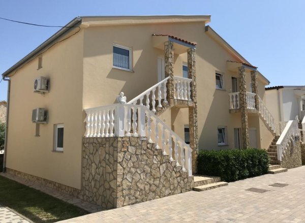 Apartmani Vila Engeli