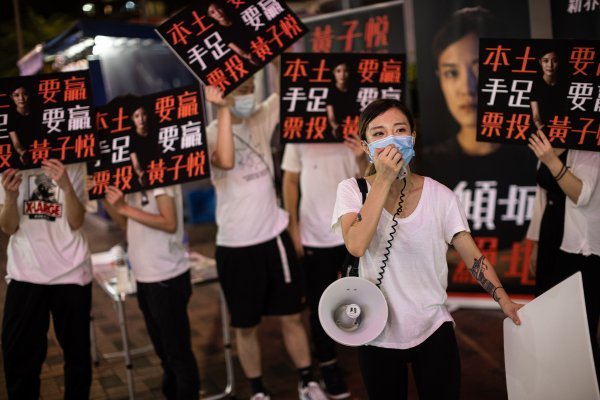 Hong Kong uz pandemiju koronavirusa potresaju i politički nemiri