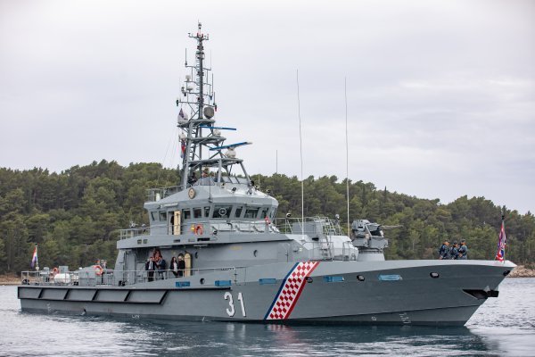 Obalni ophodni brod Omiš