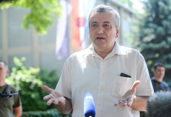 Konferencija Novog sindikata o najavi stotinjak otkaza zaposlenima u raziminiranju