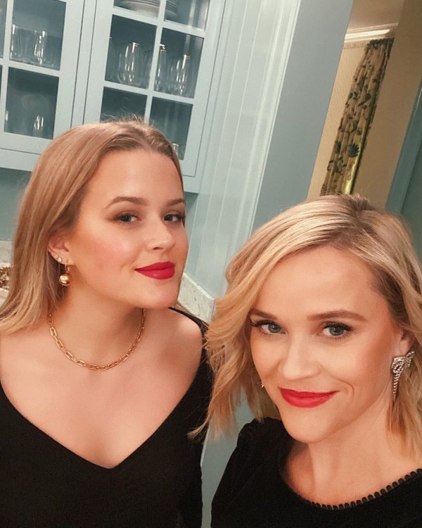 Ava Phillippe, Reese Witherspoon