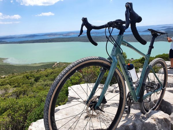 Pedaliranje: Giant Revolt