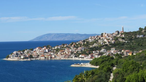 Jadran je poseban na potezu od Igrana prema Pločama, pa kasnije prema dolini Neretve