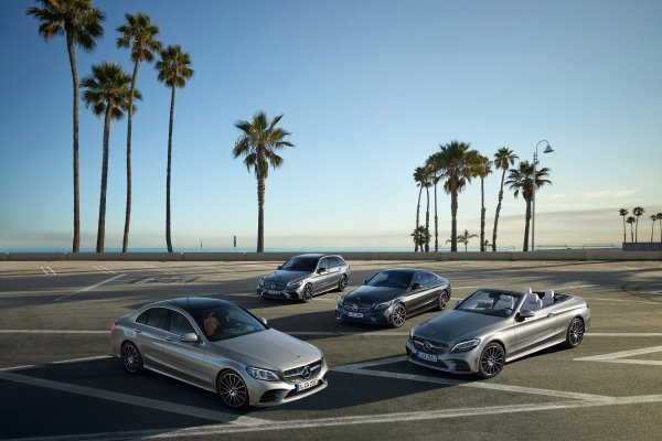 Mercedes-Benz obitelj C-klase; limuzina, karavan, coupé i cabrio (2108.)